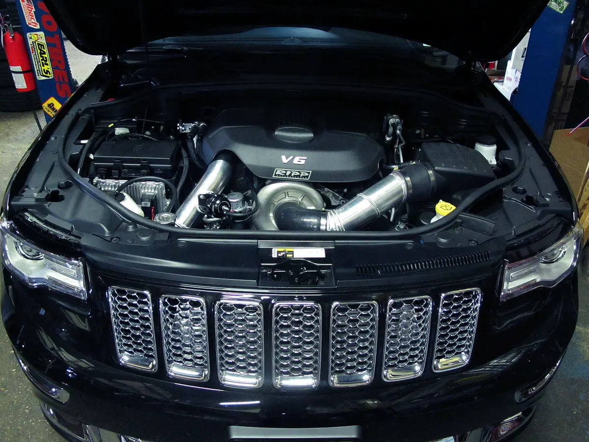 2015 Jeep Grand Cherokee 3.6 V6 Supercharger Kit 1
