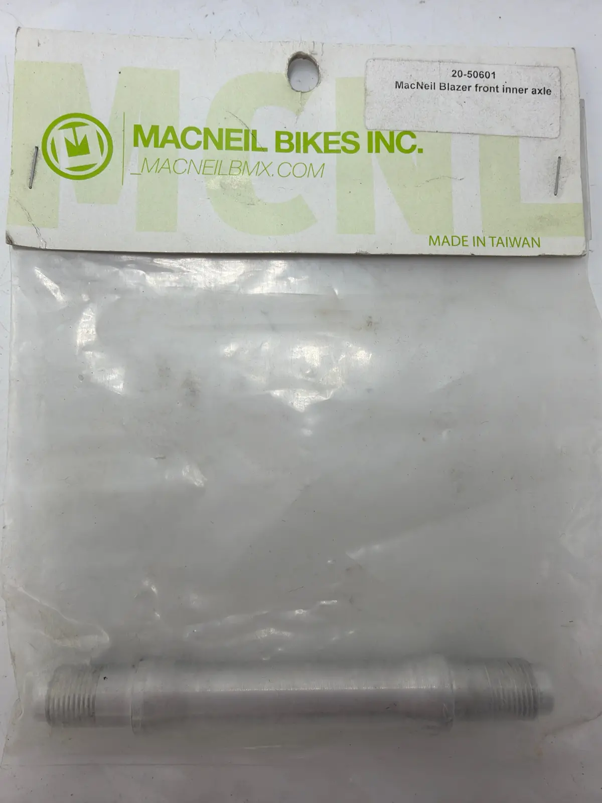 Macneil Blazer Front Inner Female Axle 1