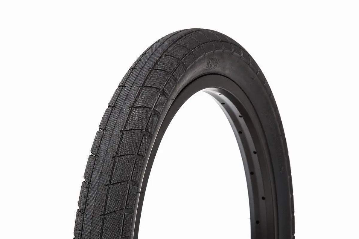 Bsd Donnasqueak Tire 1
