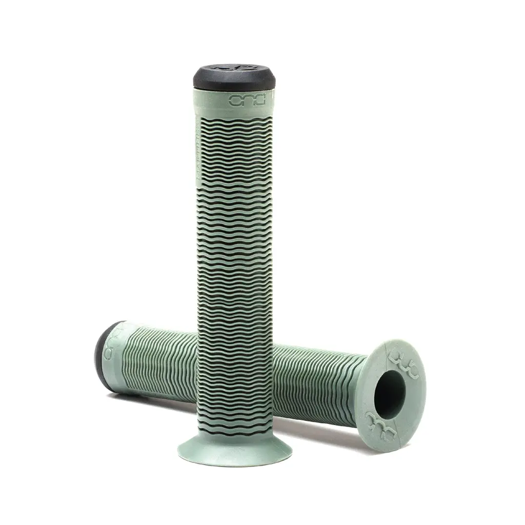 Duo Martinez Grips 1