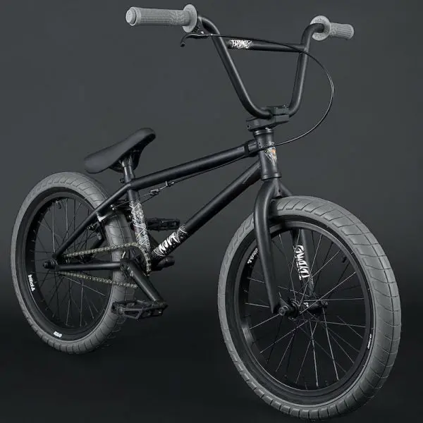 Flybikes Nova 18″ Flat Black 1