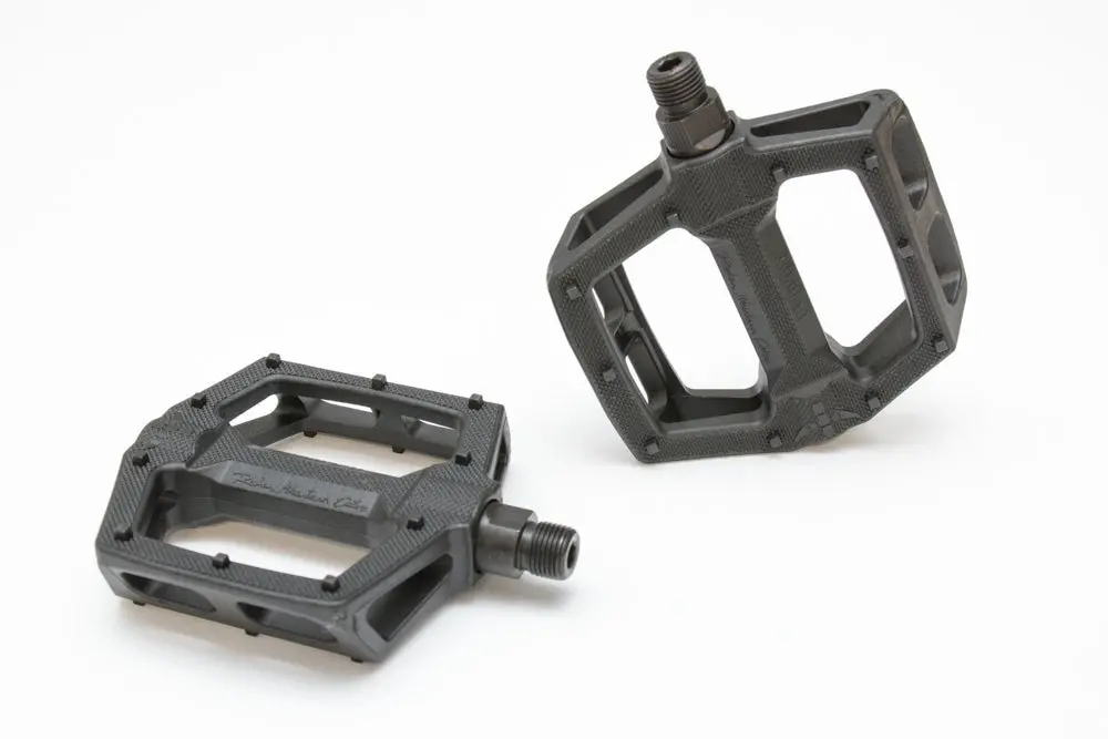 Flybikes Ruben Graphite Pedals 1