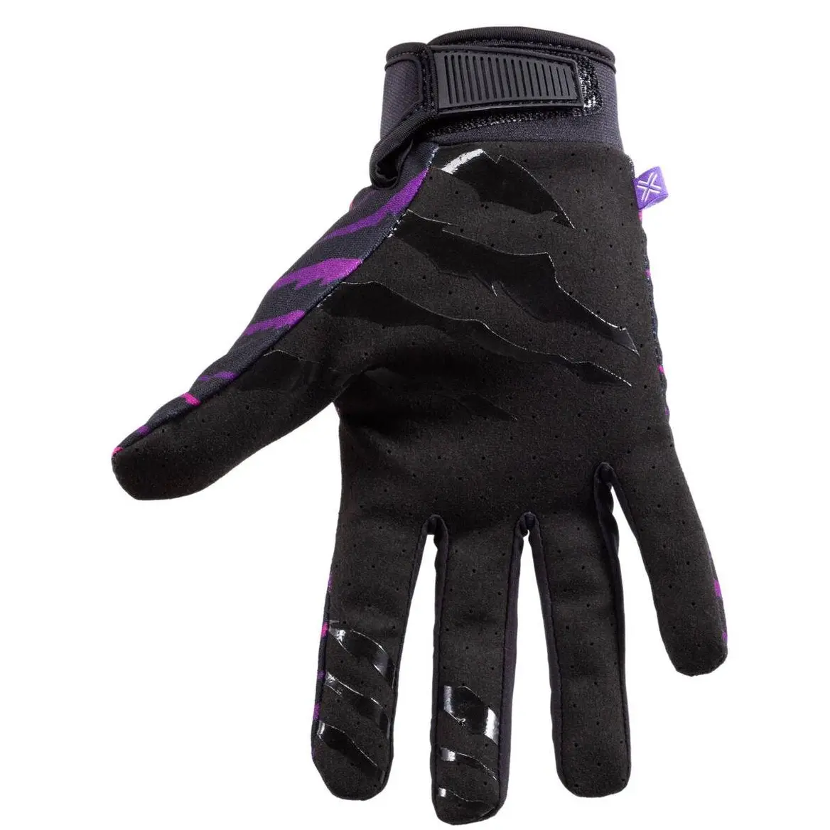 Fuse Chroma Gloves 1