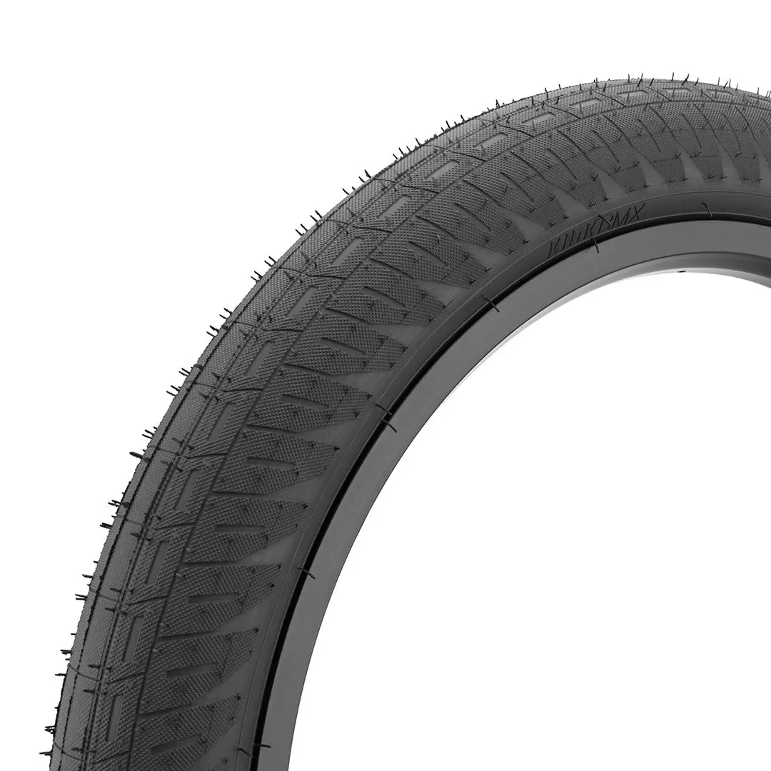 Kink Wake Tire Black 1