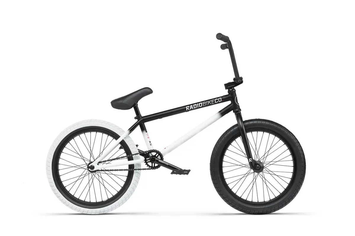 Radio Bikes Valac 20.75″ Blackwhite Fade 1