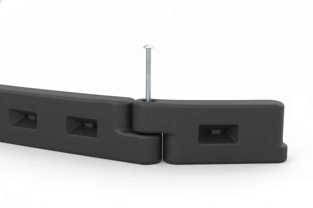 Plastic Playground Border With Spike, 8 Inches Tall 1