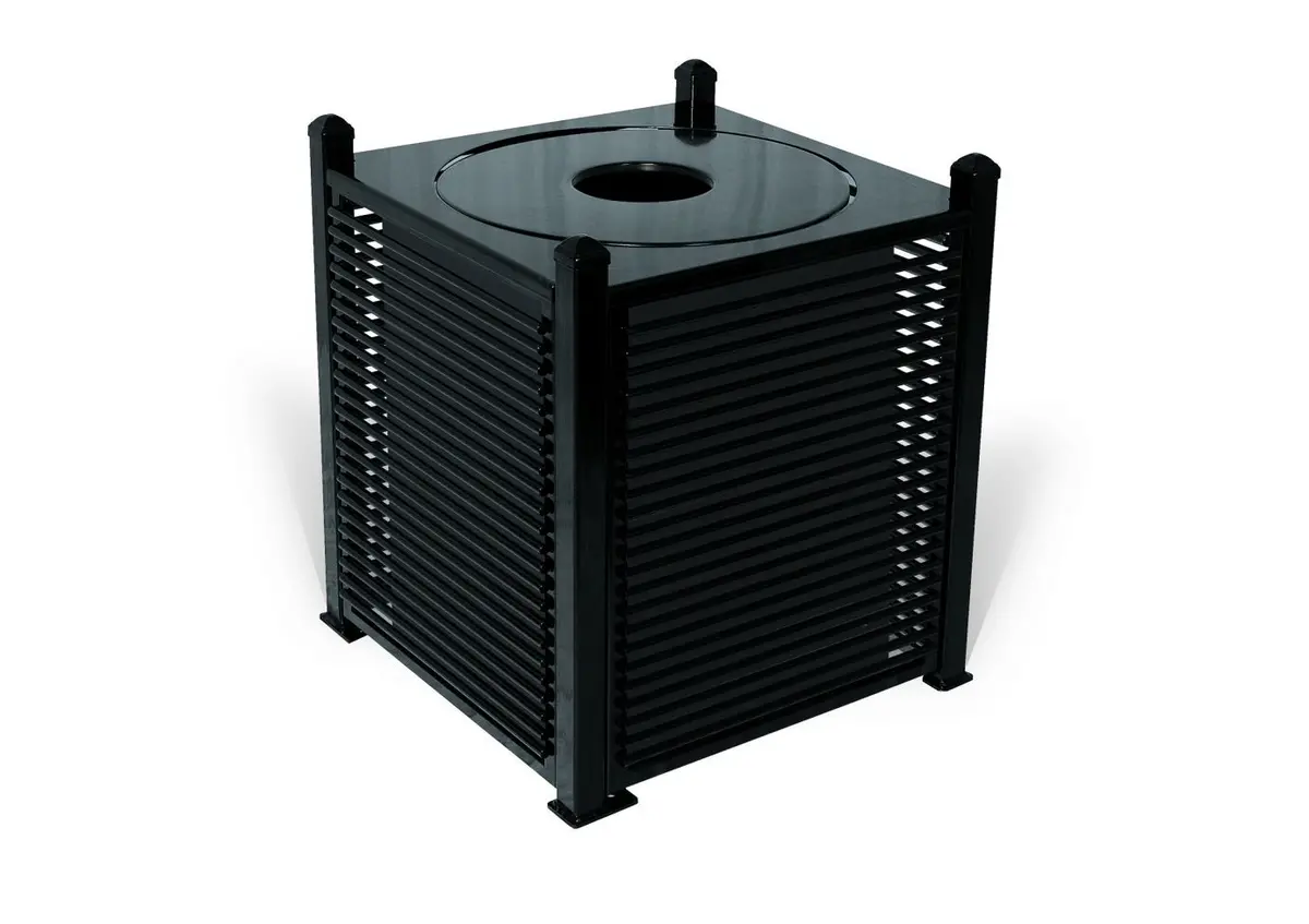 Palmetto Receptacle 1