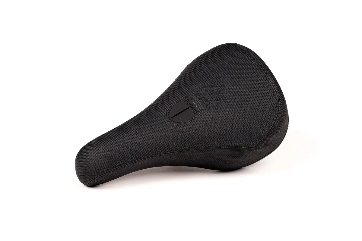 Saltplus Pivotal Mid Seat 1