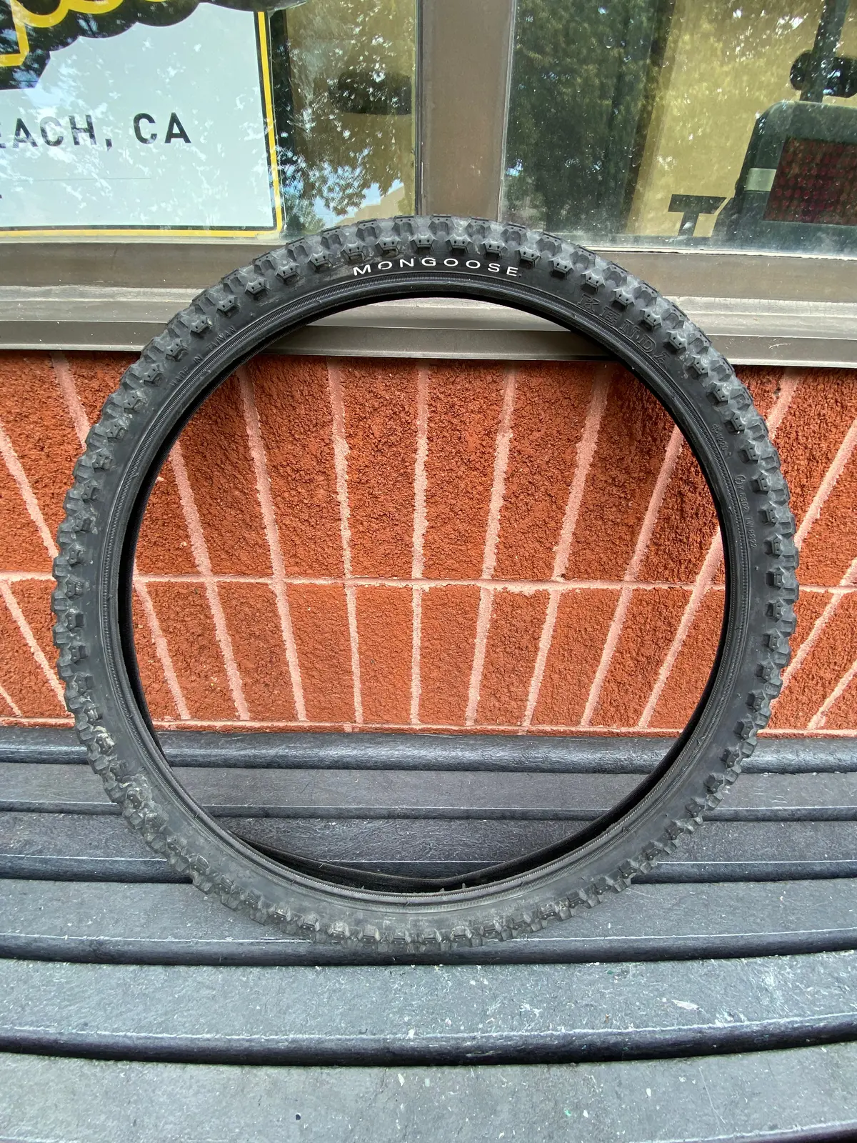 Used Mongoose Blur 1.85 Single (8/10 Tread) 1