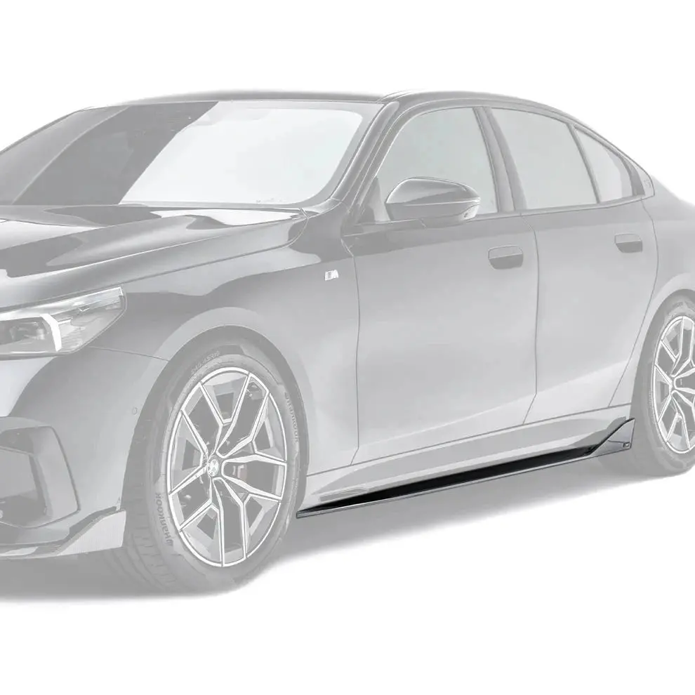 Bmw G60 5-Series Carbon Fiber Side Skirts 1