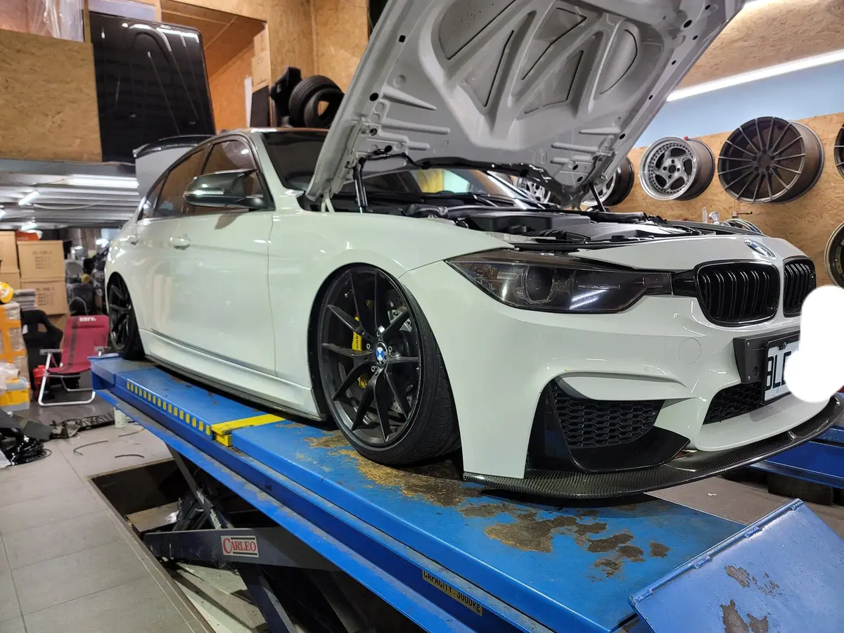 Agt Shock 2012-2019 F30/F31 3 Series Mk6  Rwd Cn Front Inverted  Fork/Rear Flip - Front Spring Rate: 7K170 Rear Spring Rate: 7K230 1