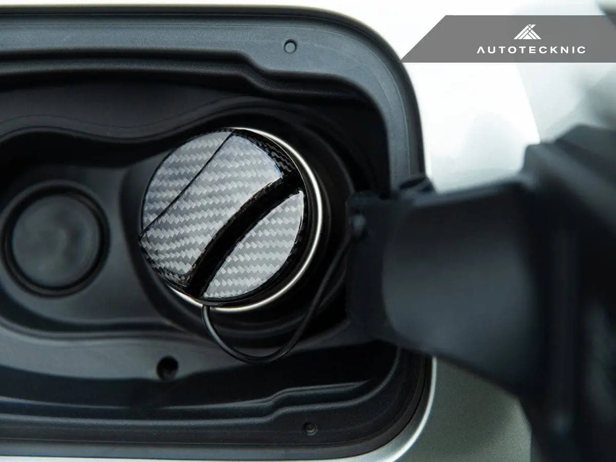 Autotecknic Dry Carbon Competition Fuel Cap Cover - E9x M3 | 3-Series 5