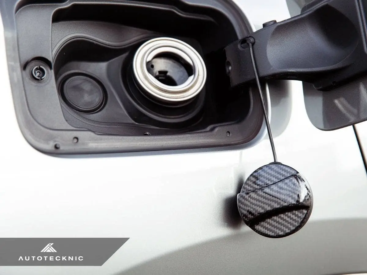 Autotecknic Dry Carbon Competition Fuel Cap Cover - E9x M3 | 3-Series 3