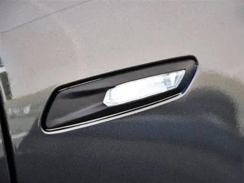 Autotecknic Replacement Stealth Black Fender Light Trims - F10 Sedan / F11 Wagon | 5 Series 1