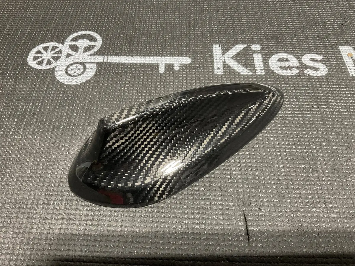 Open Box - Kies Motorsports F/G Series 2X2 Carbon Fiber Shark Fin Antennae Cover 1