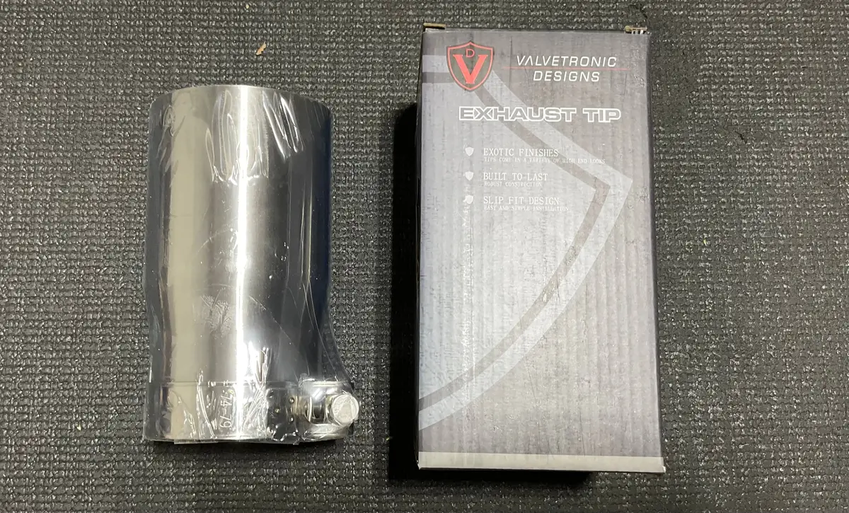 Open Box - Valvetronic Designs Exhaust Tips (Set Of 4) - Inlet Size 3.0/76Mm 1