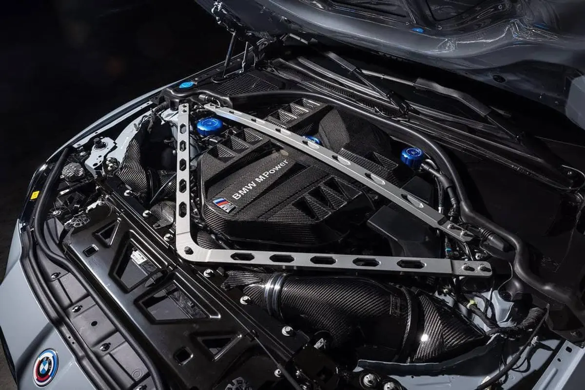Eventuri G8x M2 / M3 / M4 S58 Black Carbon Engine Cover 1