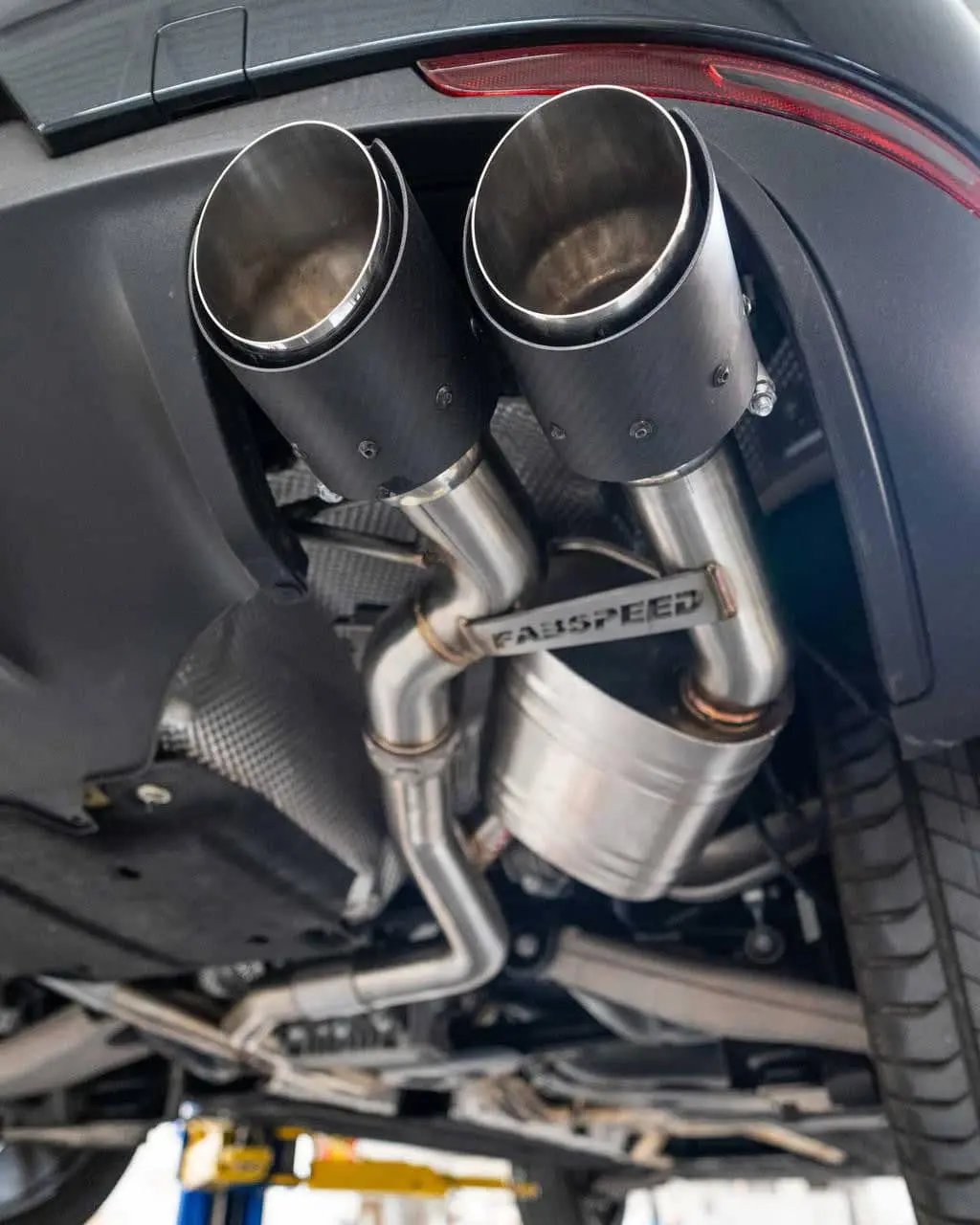 Fabspeed Porsche Macan 2.0L Valvetronic Exhaust System (2014-2018) 1