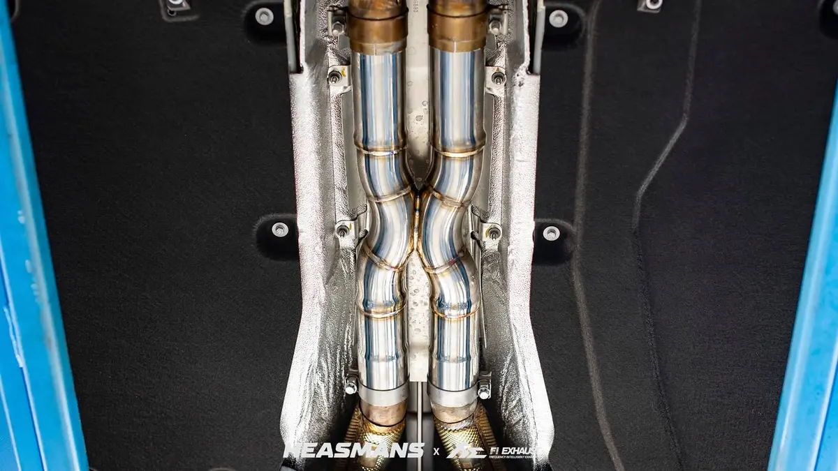 Ferrari F12 Berlinetta | 2012-2017 Mid X-Pipe 1