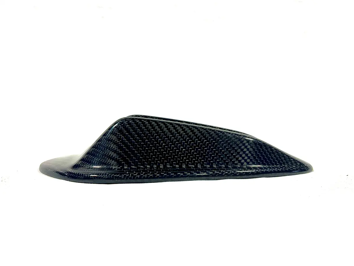 Kies Carbon Bmw 2X2 Carbon Fiber Shark Fin Antenna Overlay - G Series (Lci) 1