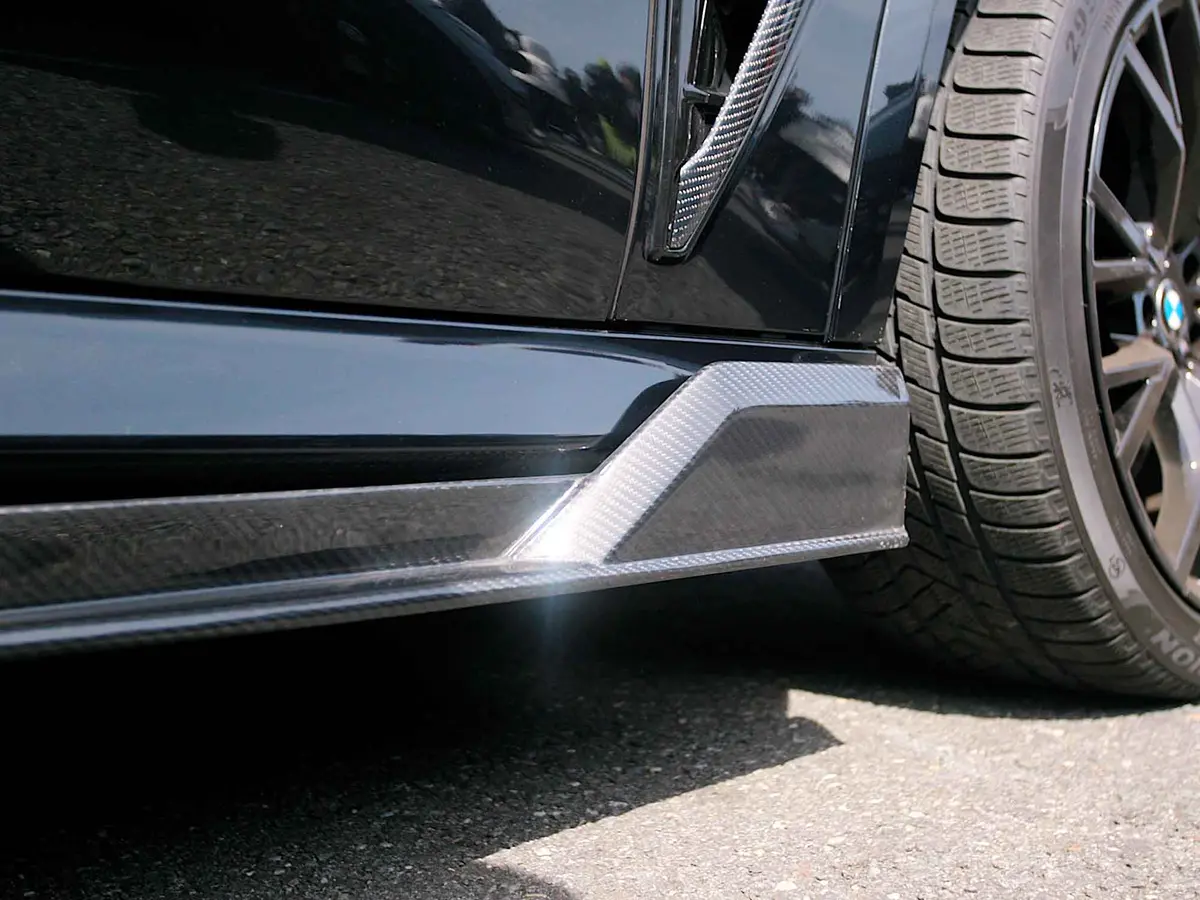 Kies Carbon F95 X5m Dry Carbon Fiber Side Skirt 1