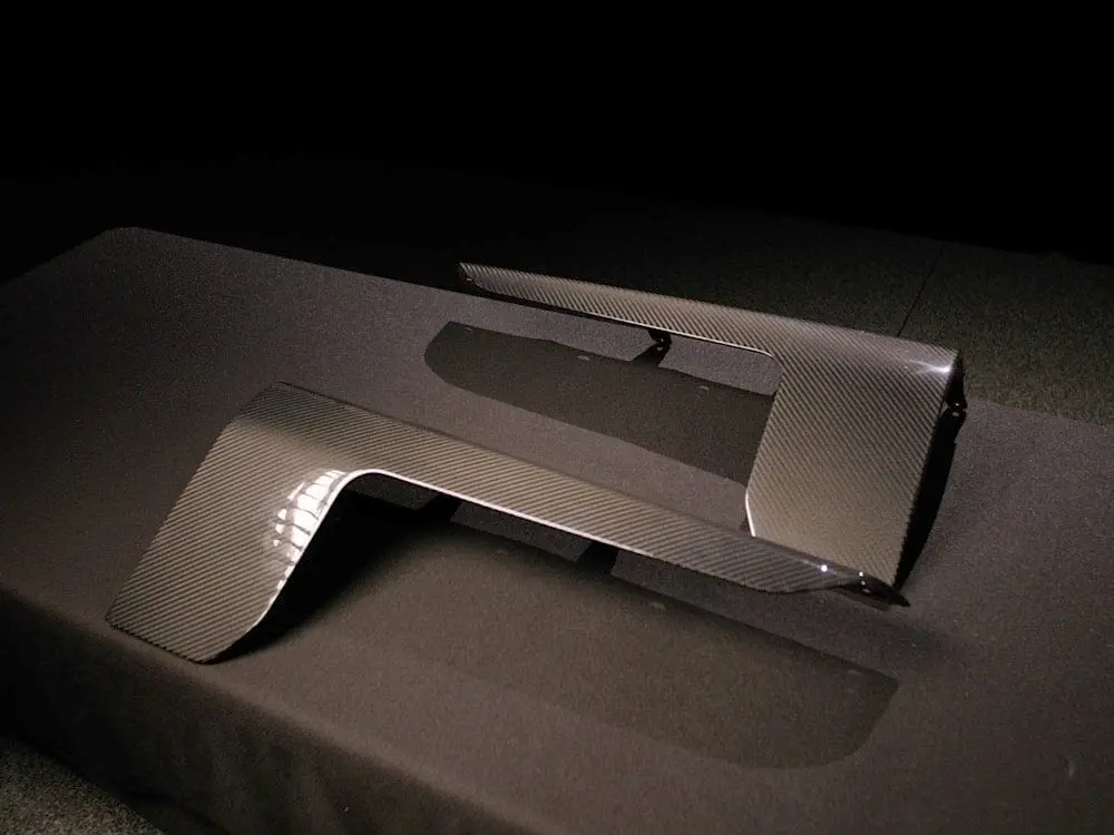 Kies Carbon G87 M2 Dry Carbon Fiber Modern Performance Side Skirt With Wing 1