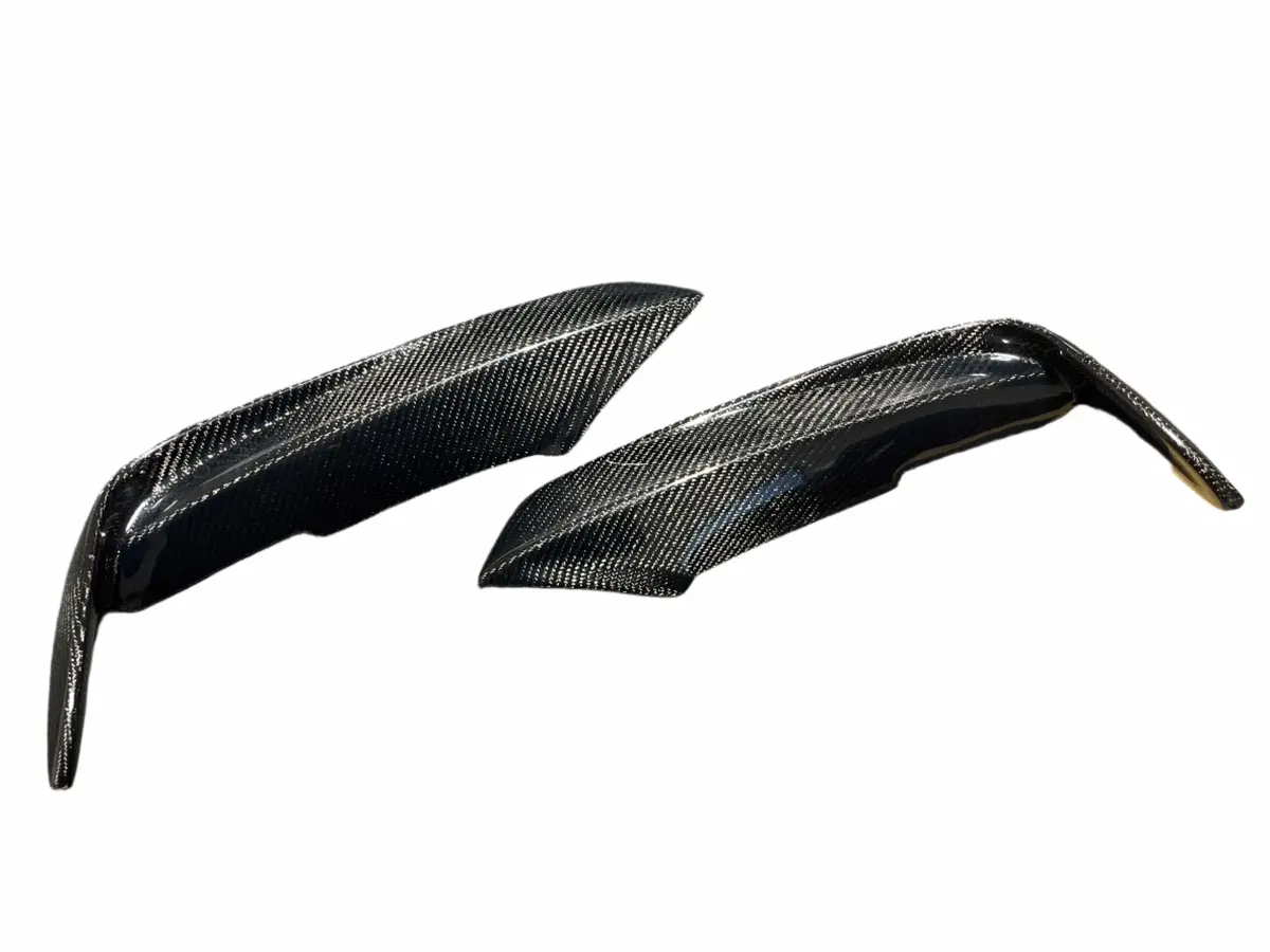 Kies Carbon - Carbon Fiber F30/F32 M-Sport Fog Light Trim 1