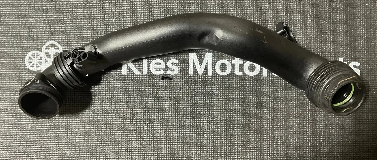 Open Box - G20 340I Oem Charge Pipe (Used) 1