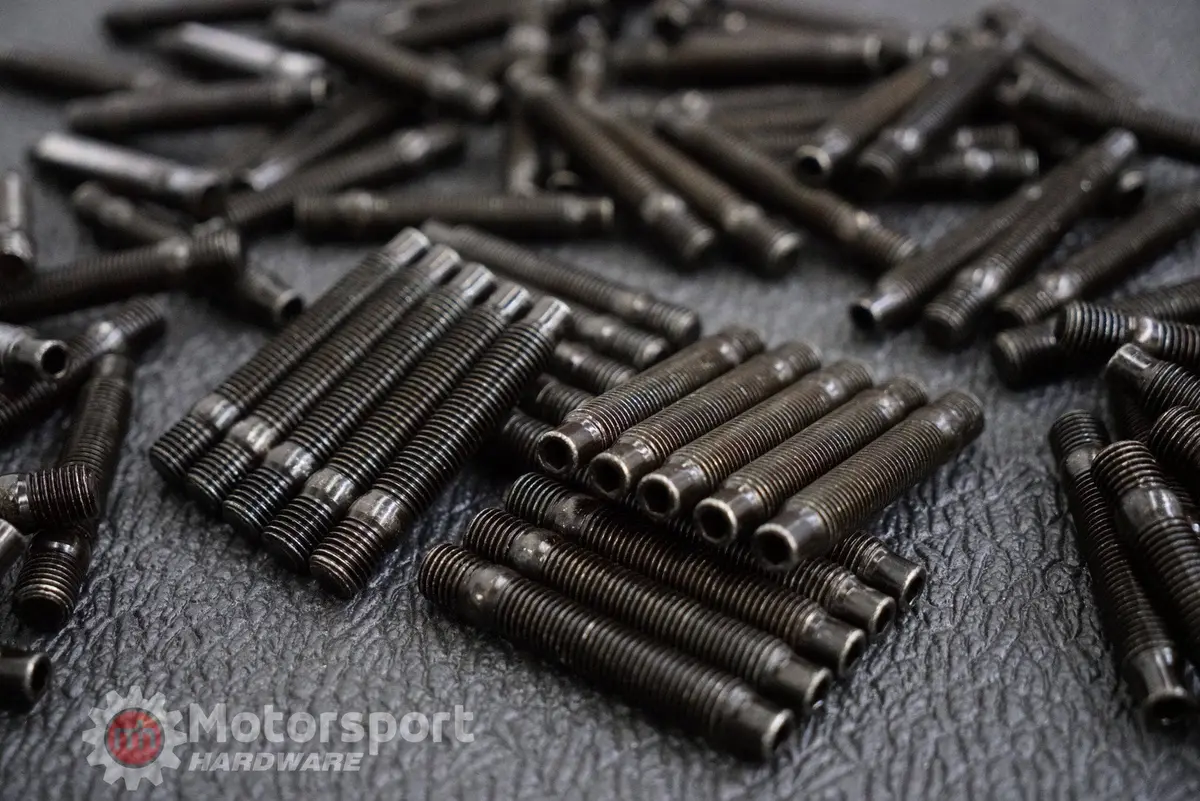 86Mm Black Race Stud Kit 12 X 1.5 With Gun Metal 17Mm Mh Titan Nuts 1