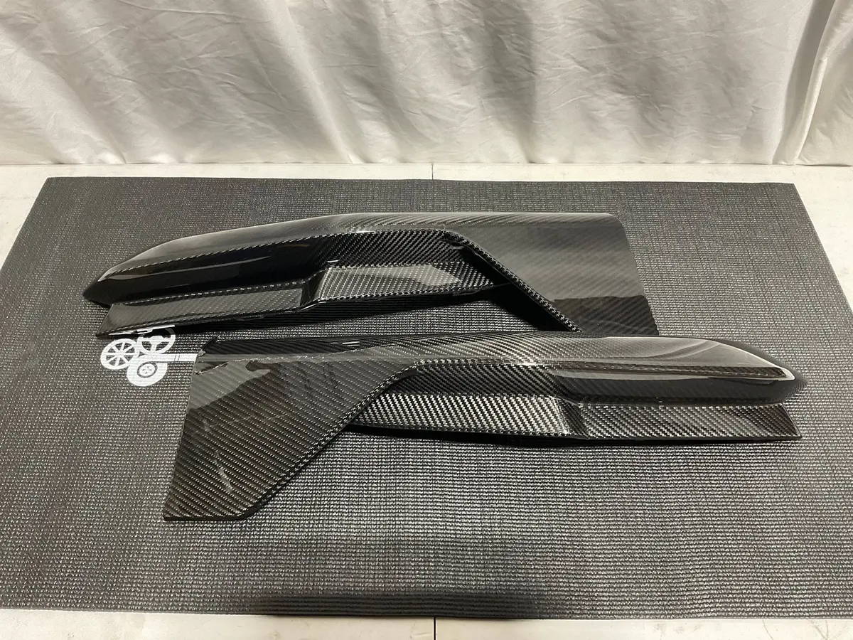 Open Box - Kies Bmw G80 M Style Carbon Fiber Rear Bumper Splitters (Cracked) 1