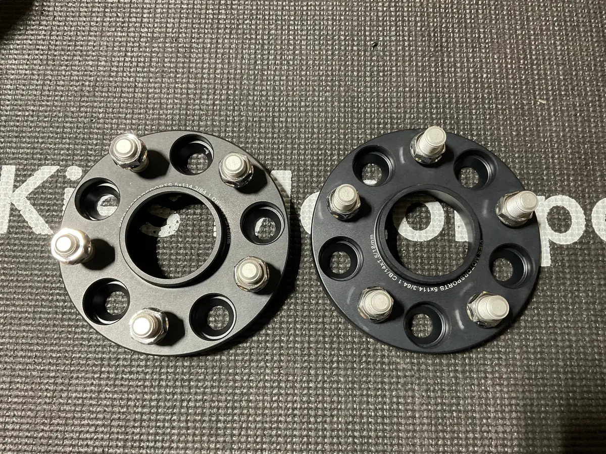 Open Box - Kies Spacers 5X114 Bolt Pattern (18Mm Thickness) Center Bore 64.1 1