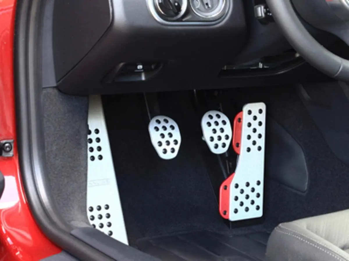 Rennline Pedal Set - 4 Piece - Rubber Grip - Porsche/Mini 1