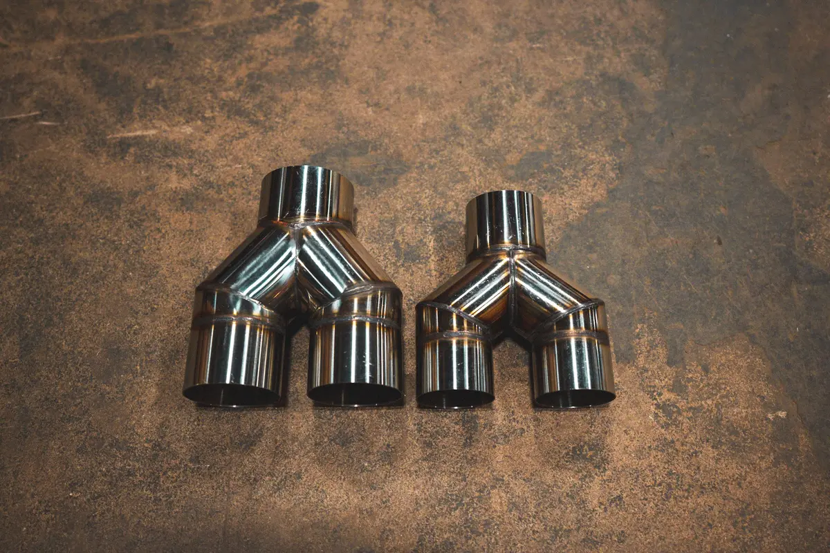 Valvetronic Designs Universal Y Pipe Adapter 1