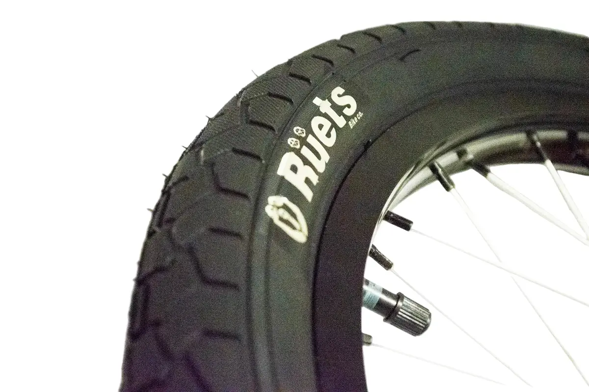 Ruetsbikeco. " Inner City Circle " Tires 1