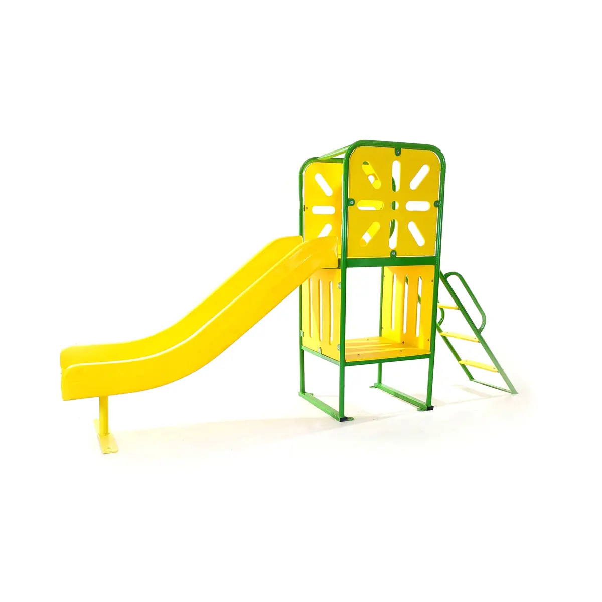 Large Tree House And Slide 1