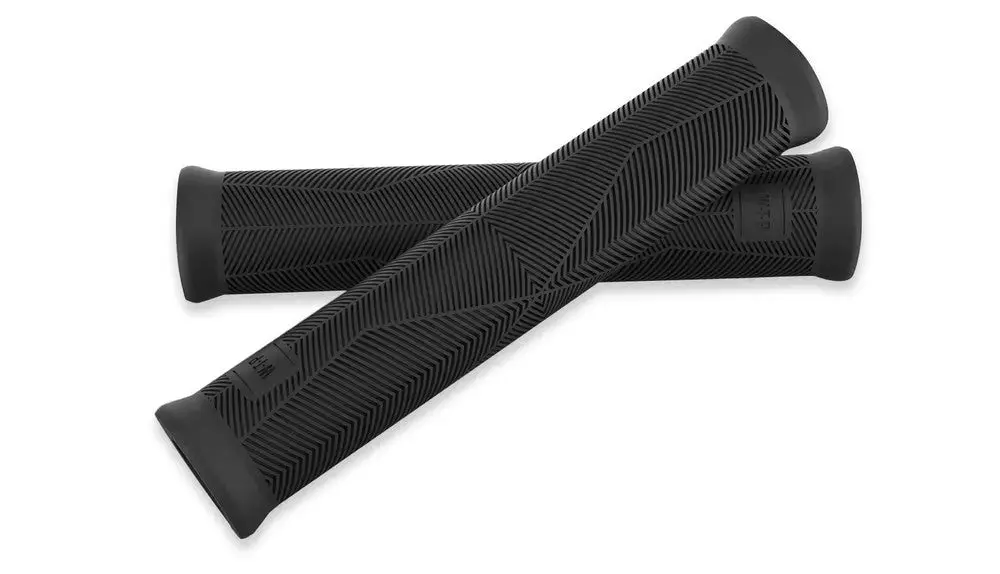 Wethepeople Remote Grip 1